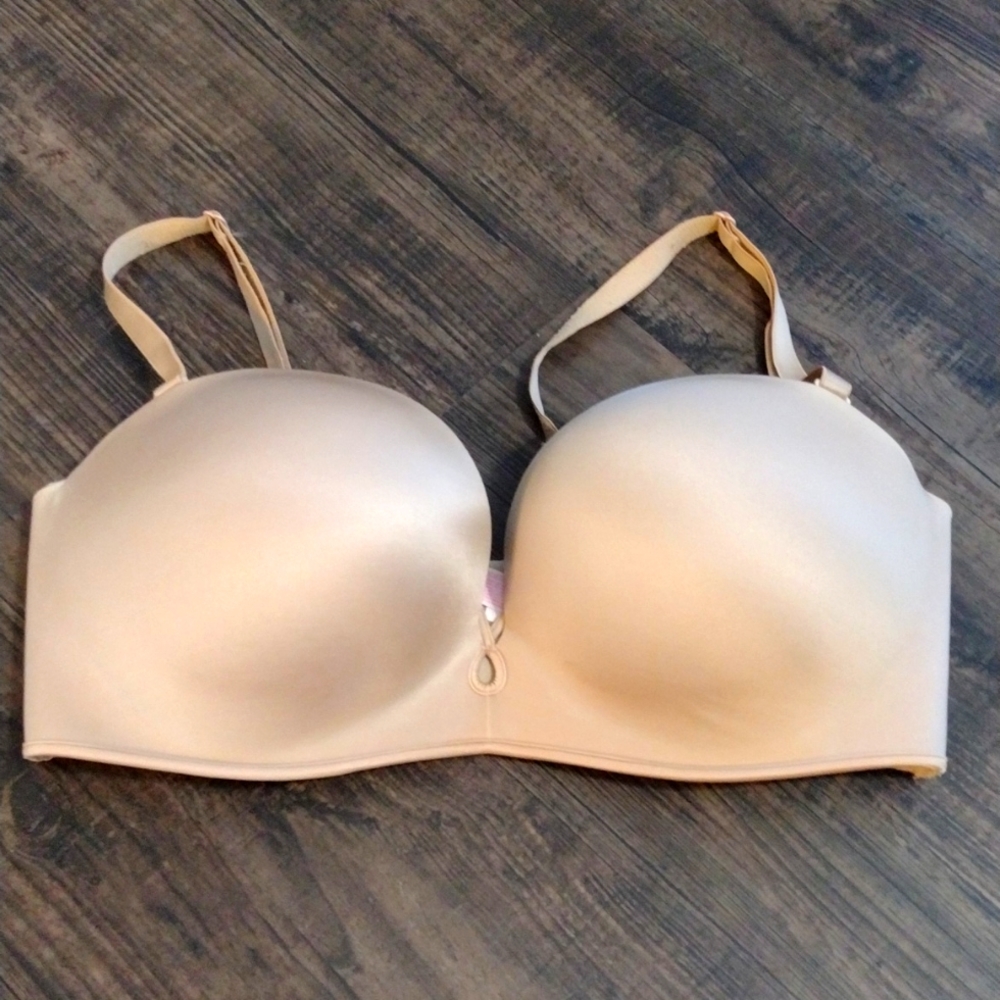 Victoria's Secret Bombshell Padded Strapless/ Strap Bra Size 38